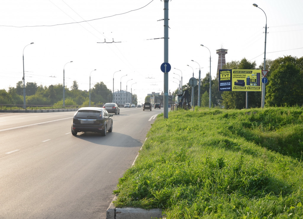 Улица максима горького рыбинск. Билборд Рыбинск. Рынок 3 Рыбинск. Свободы 3 Рыбинск. Рыбинск реклама.